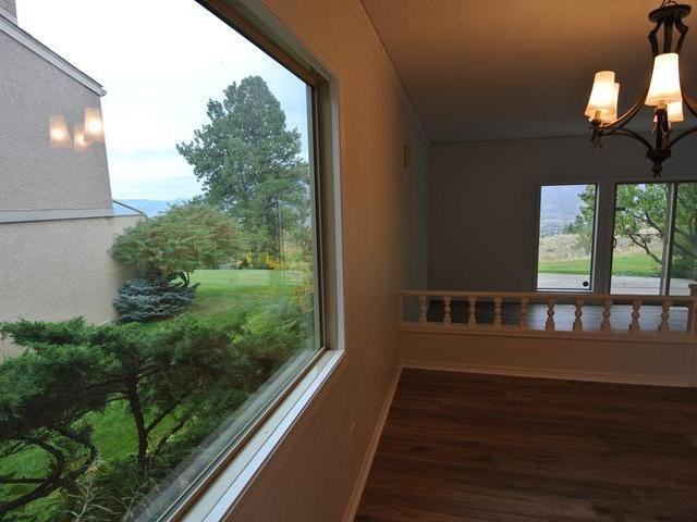 1555 Summit Dr - Photo 3 of 3