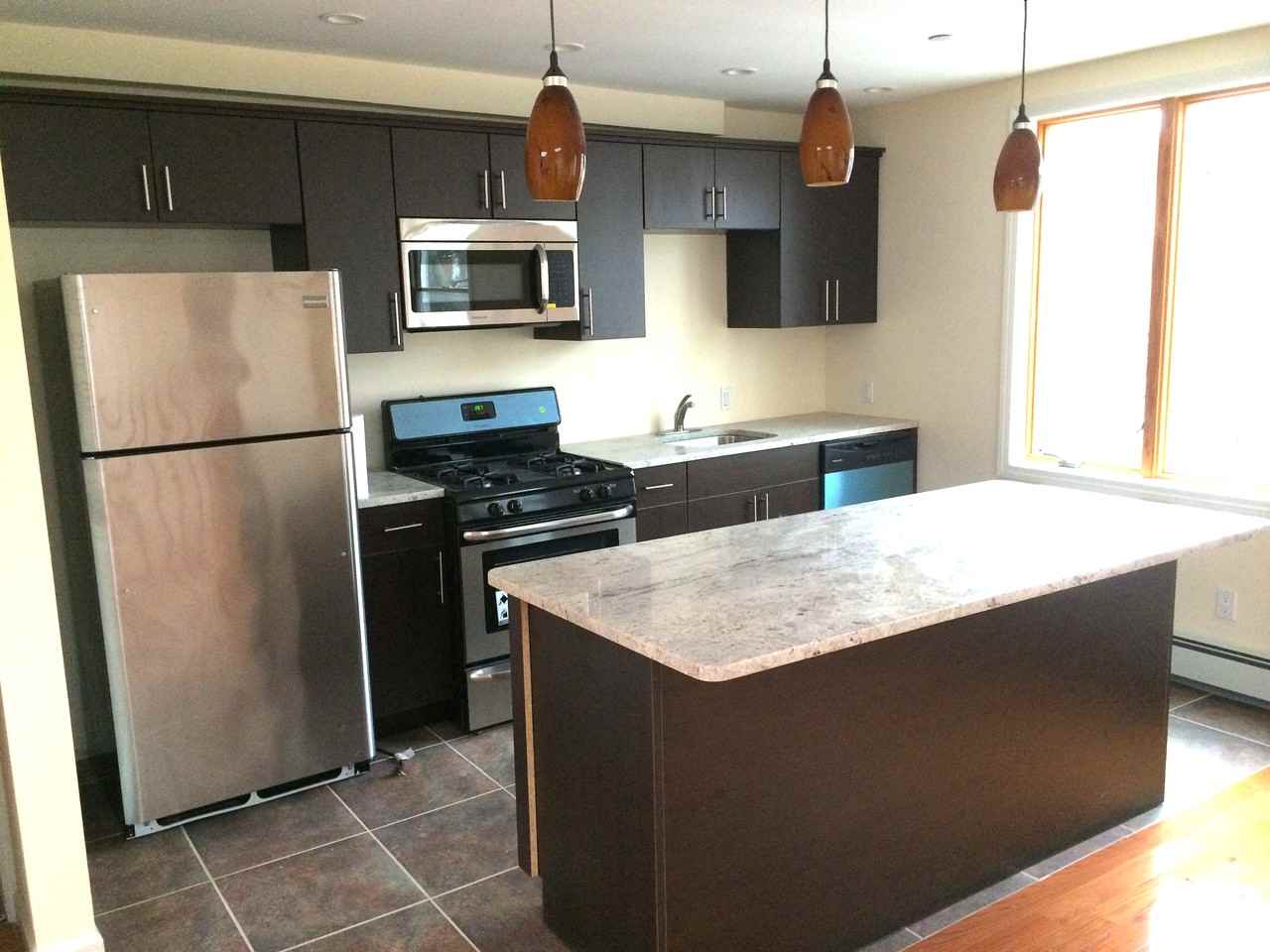 492 Humboldt St - Photo 2 of 11