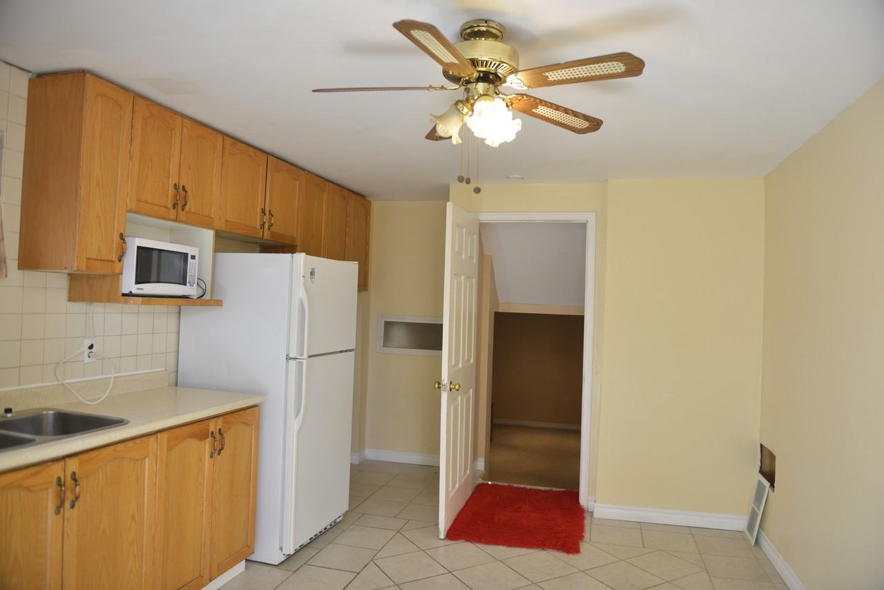 62 Peterson Ct - Photo 3 of 13