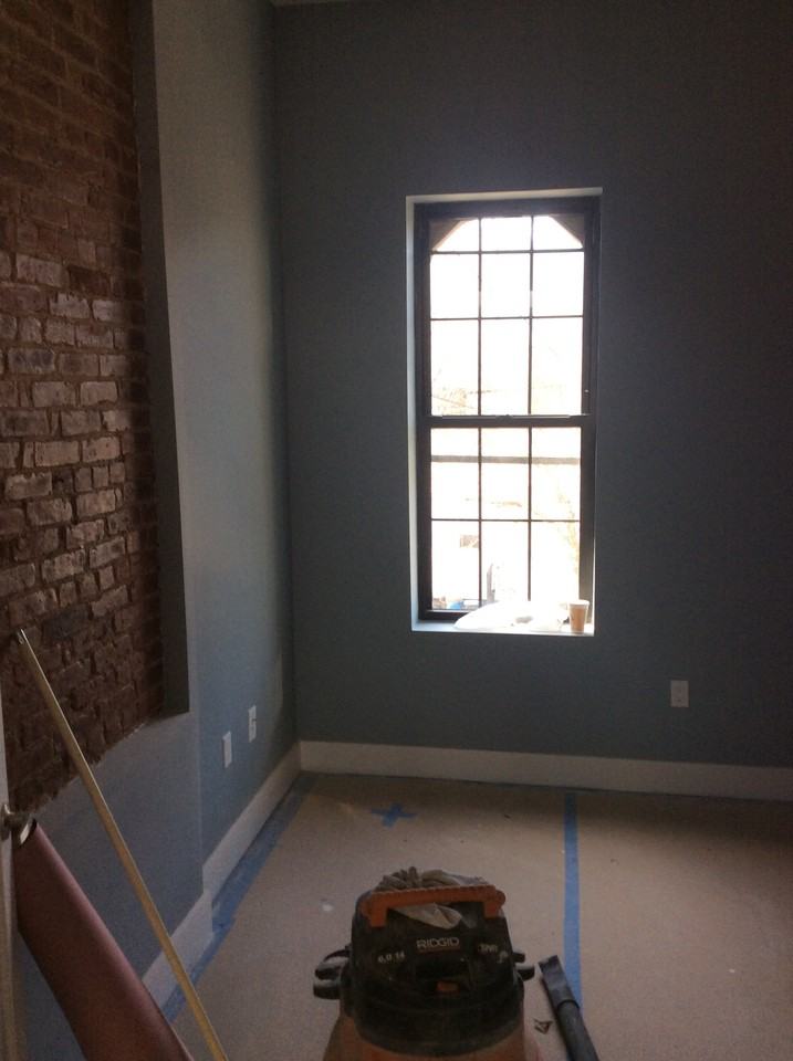 1868 Gates Ave #2L - Photo 2 of 6