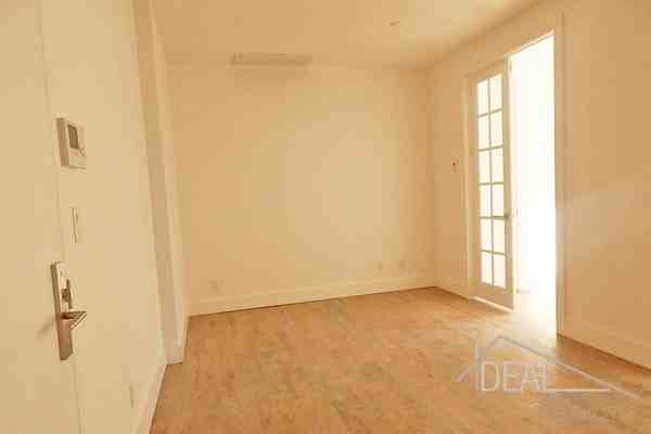 869 Park Ave - Photo 2 of 9