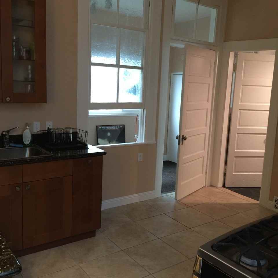 608 Hampshire St #3 - Photo 2 of 8