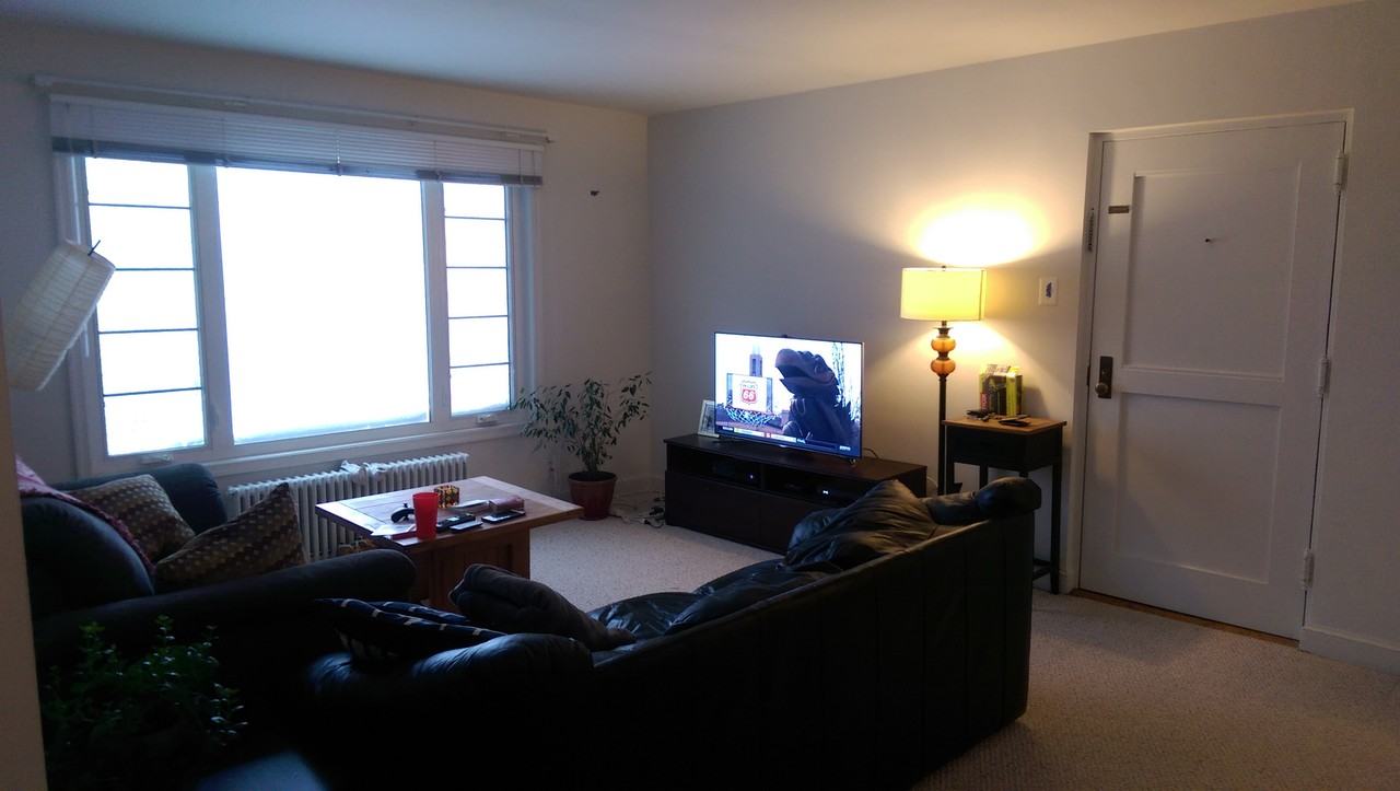 1410 N Quinn St 7 - Photo 2 of 4