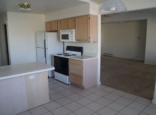 255 Gloucester Cir E - Photo 3 of 6