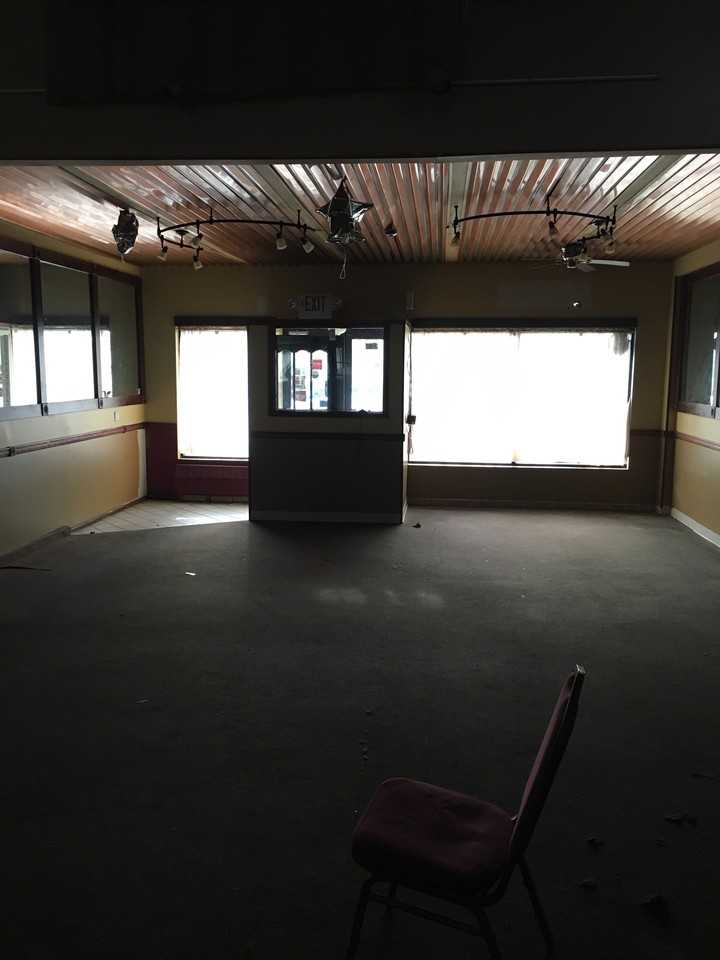 861 Midland Ave - Photo 2 of 10