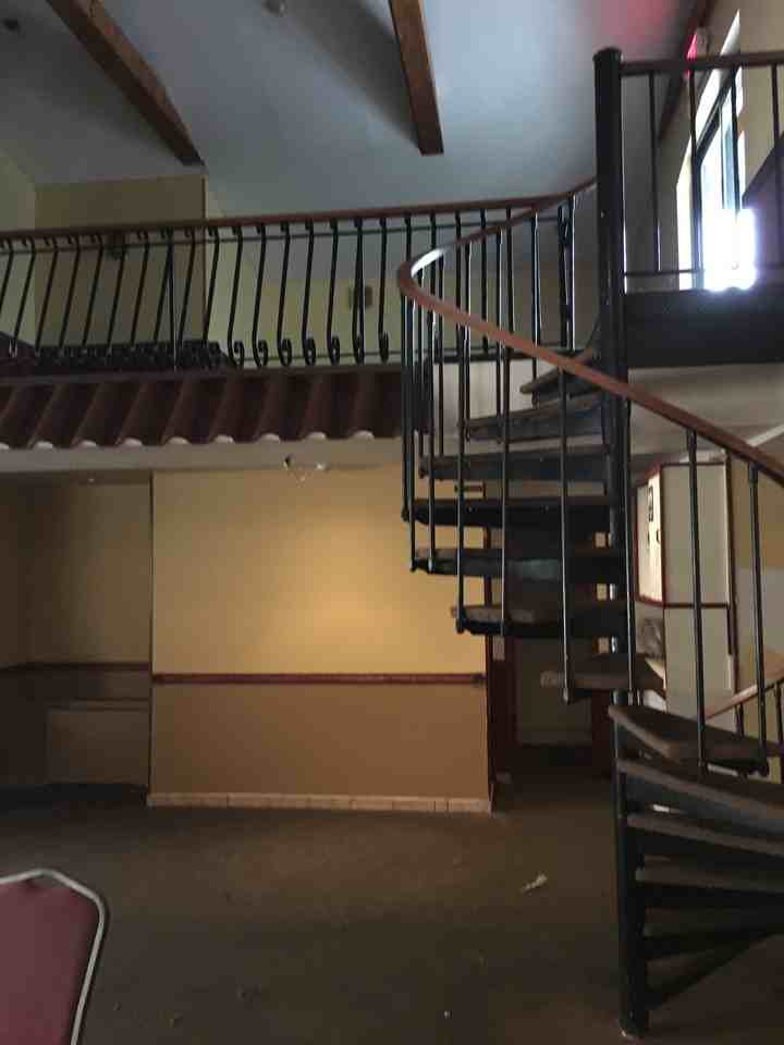 861 Midland Ave - Photo 3 of 10