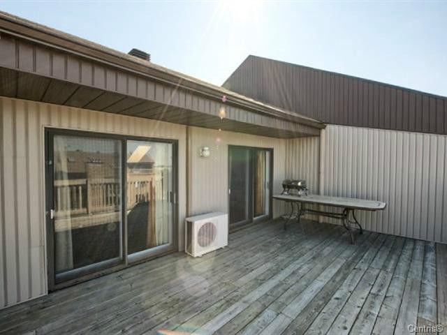 3029 Rue Édouard Montpetit - Photo 2 of 6