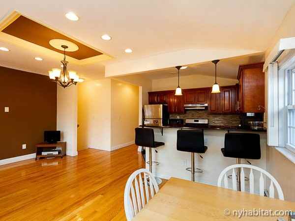 2830 Kingsland Ave - Photo 2 of 18