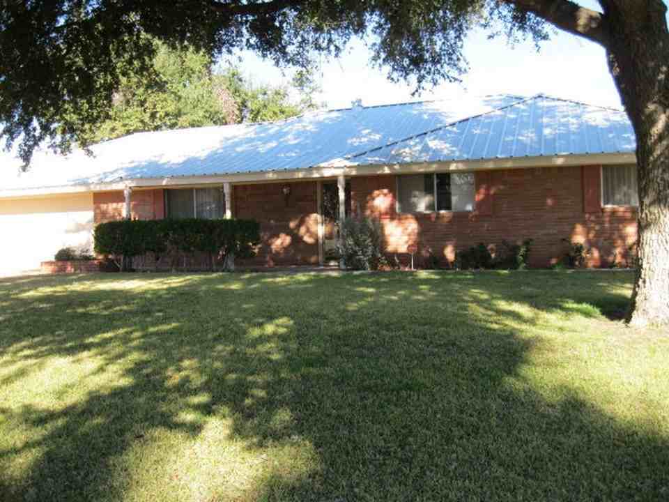 2502 Terrace Ave - Photo 2 of 10