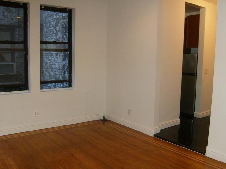 21 W 8th St #3D - Photo 3 of 4