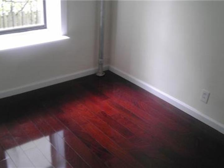 629 E 5th St #5 - Photo 3 of 5