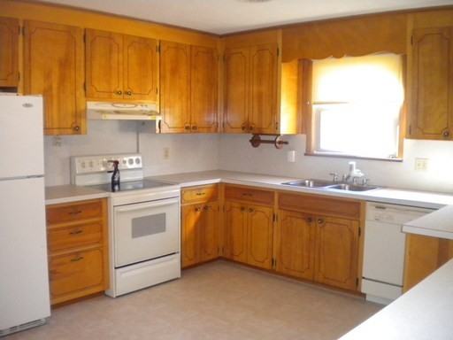 4488 Giles Ave - Photo 2 of 14