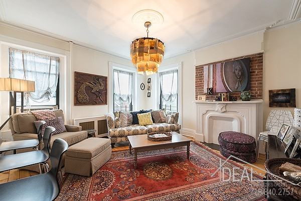 370 14th St - Photo 3 of 10