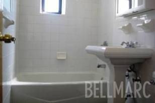 1380 N E Ave #5D - Photo 2 of 3