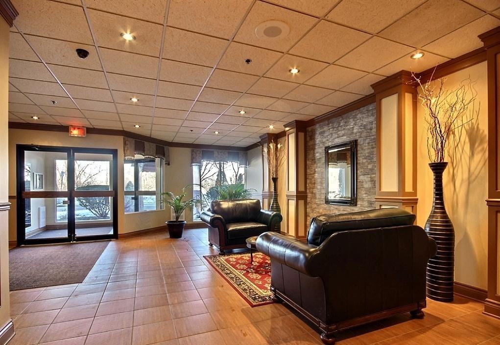 50 Rue Dussault #105 - Photo 2 of 8