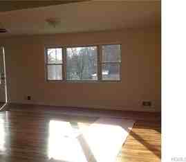 107 Delaware Rd - Photo 3 of 3