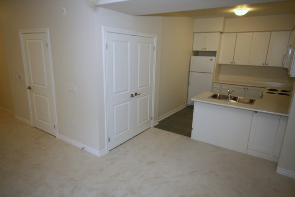 267 Georgian Dr #107 - Photo 2 of 9