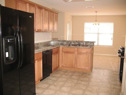 2751 Rosebud Dr - Photo 3 of 5