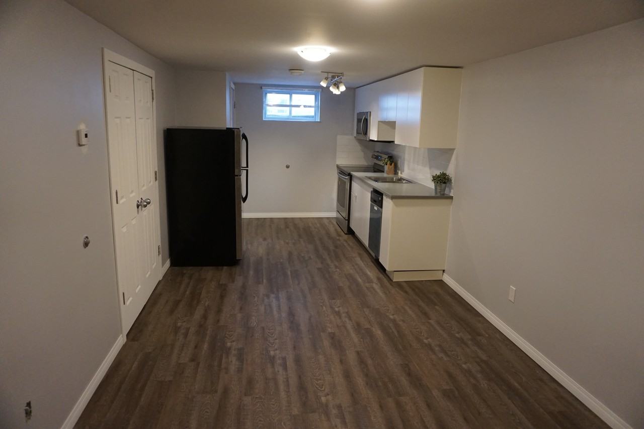 9323 86 St NW #9323B - Photo 3 of 13