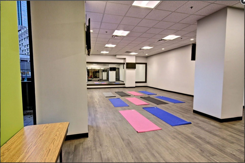 777 Boulevard Robert-Bourassa #EVO - Photo 3 of 11