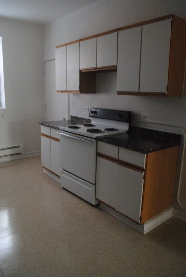 301 S Kilpatrick Ave #1 - Photo 3 of 6