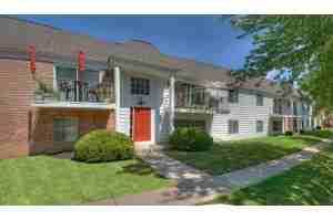 French Court Apartments - Photo 2 of 9