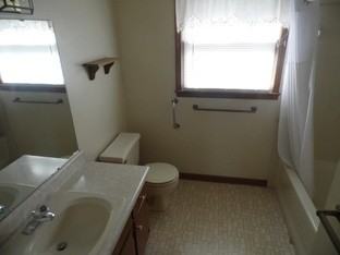 121 Covenant Way - Photo 2 of 7