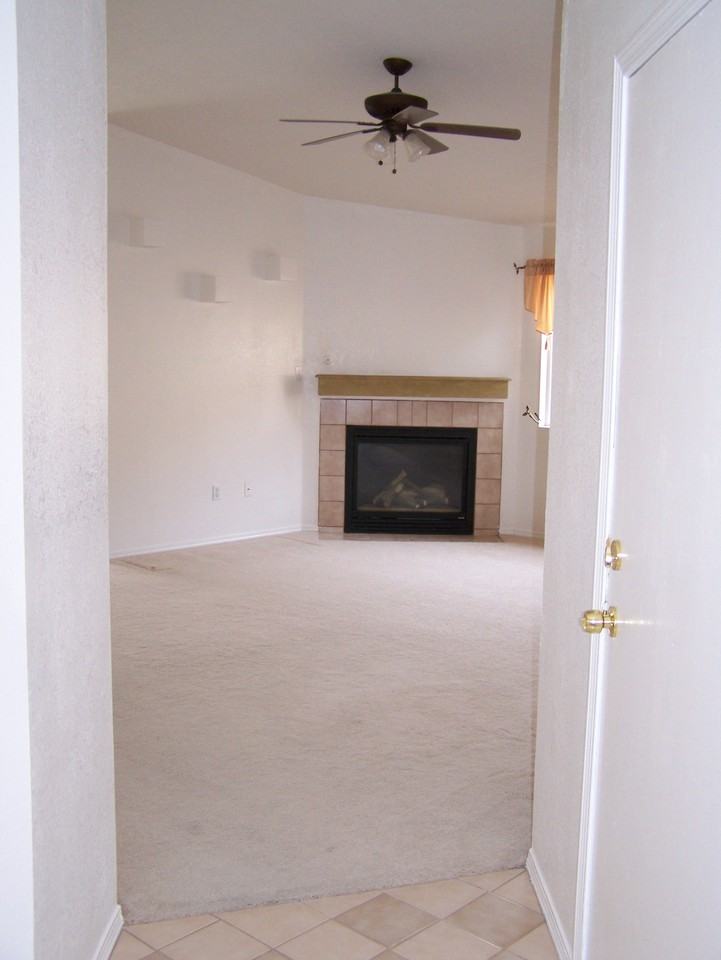 10809 Medicine Bow Pl SE - Photo 3 of 6