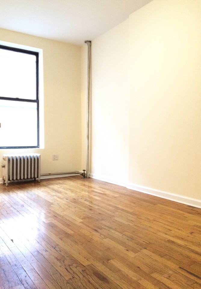Amsterdam Ave #4A