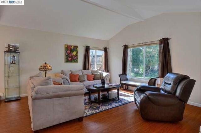 1020 Feller Ave - Photo 2 of 5