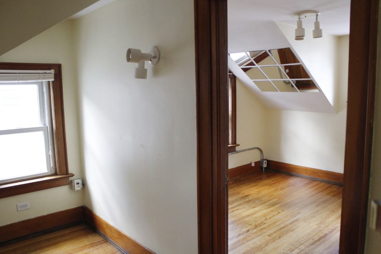 64 Elm St - Photo 3 of 4