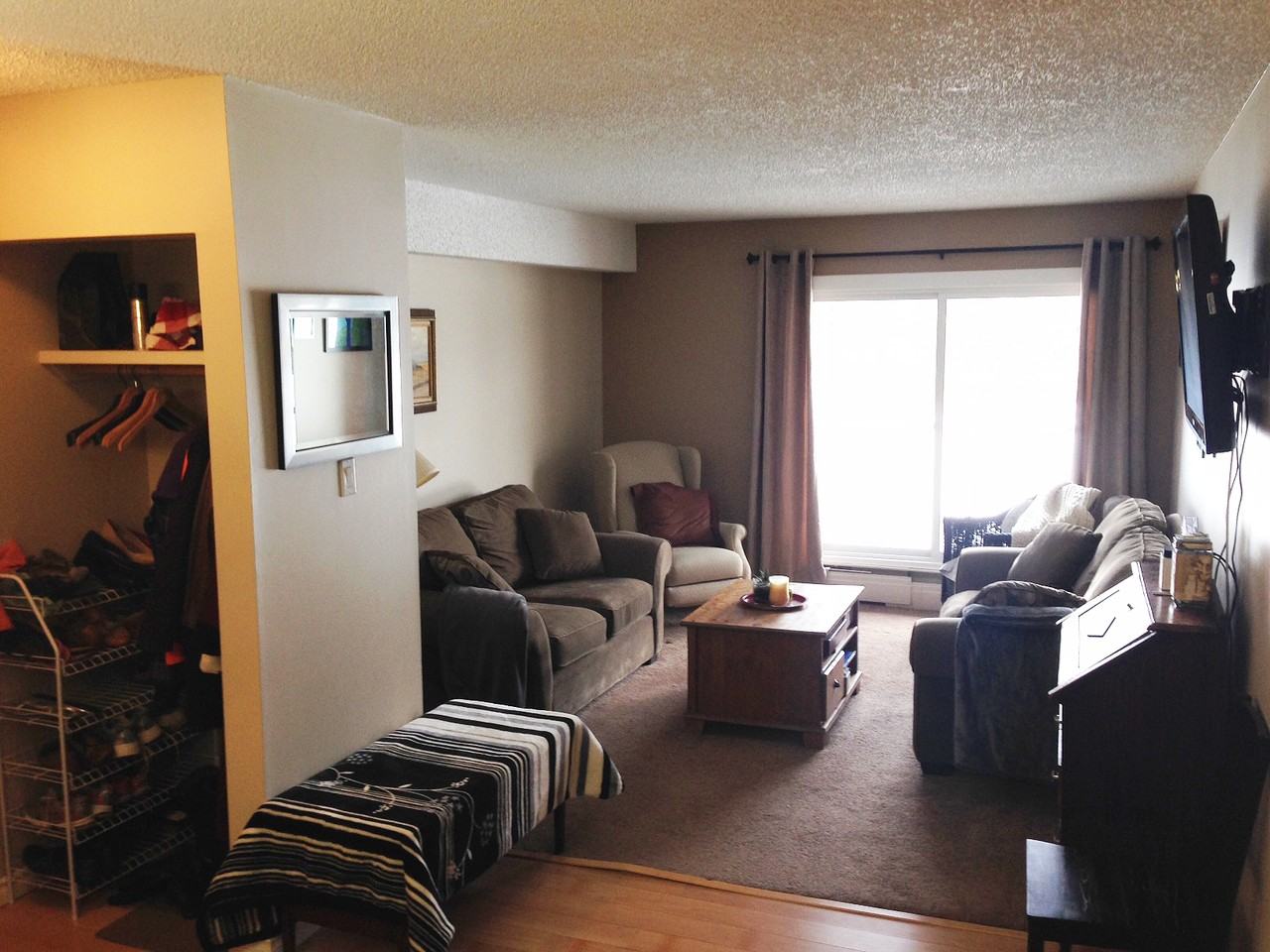 2820 116 St NW - Photo 2 of 6