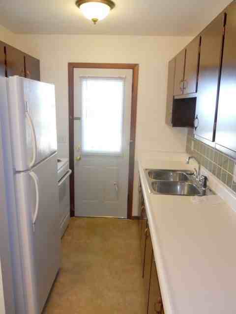 1615 Reetz Rd - Photo 3 of 11