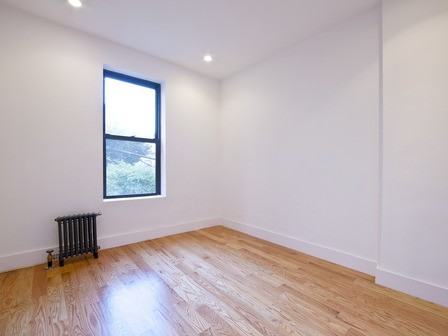 312 12th St #9 - Photo 3 of 5