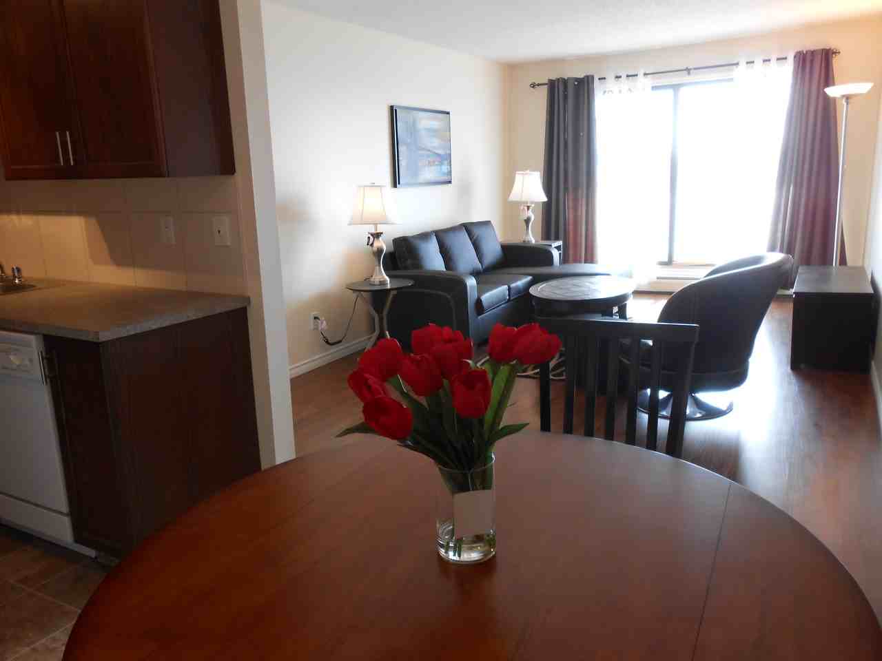 5502 60 St - Photo 2 of 3