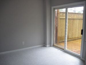 467 Parkdale Ave - Photo 3 of 7