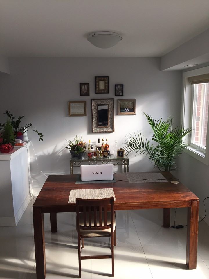 79 Young St - Photo 3 of 12