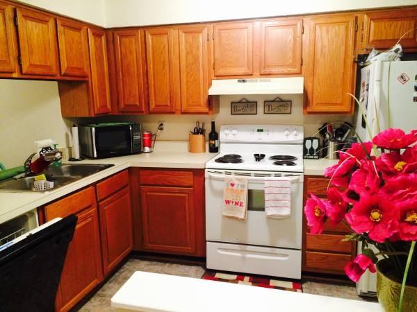 1646 10th St S - Photo 2 of 5