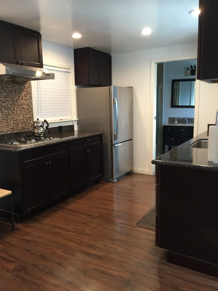 14550 Oak St - Photo 2 of 4