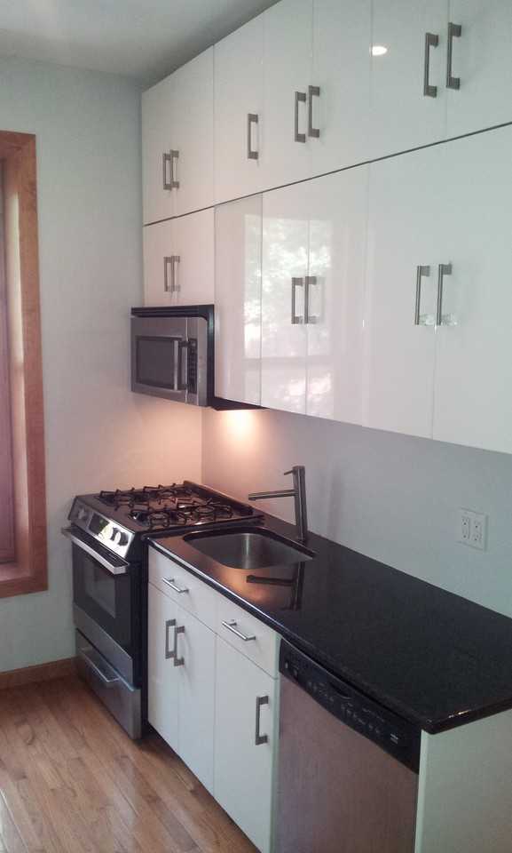 401 Clermont Ave #3 - Photo 3 of 16