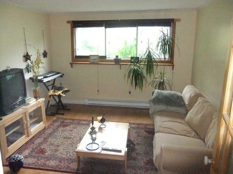 28 Rue Campeau #B - Photo 3 of 8