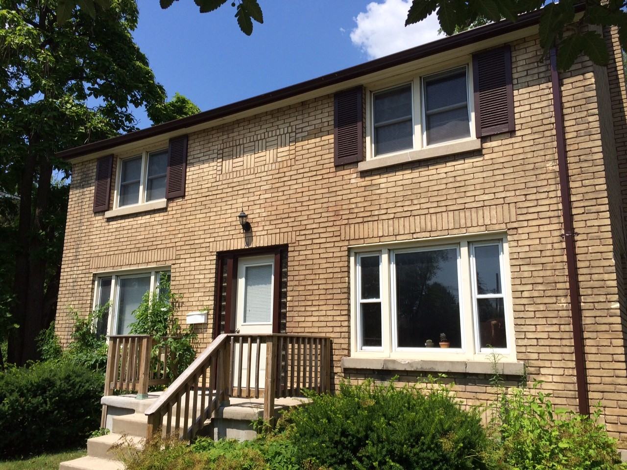 4 Mayfair Dr - Photo 2 of 4