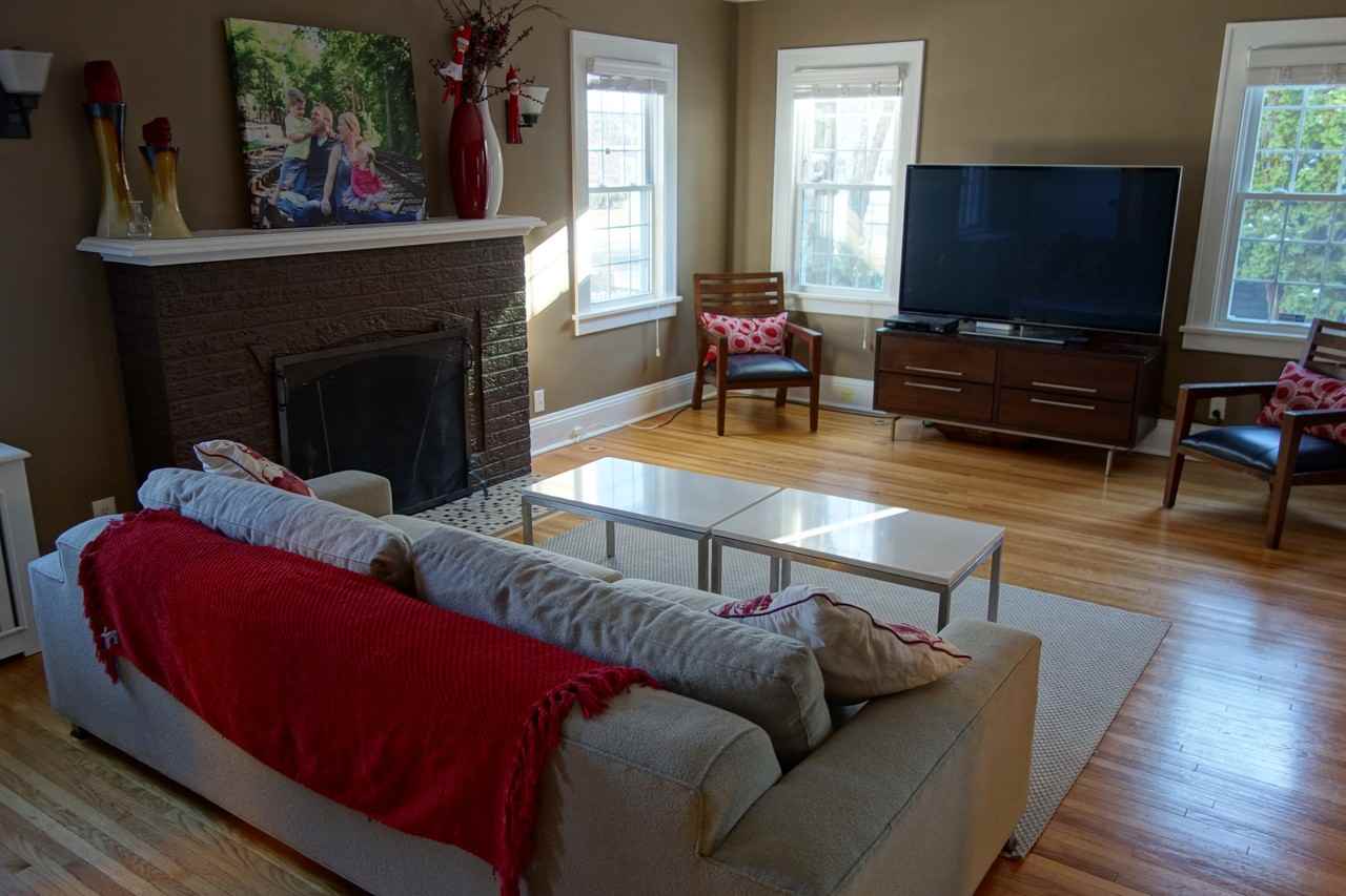 4134 Vincent Ave S - Photo 3 of 10