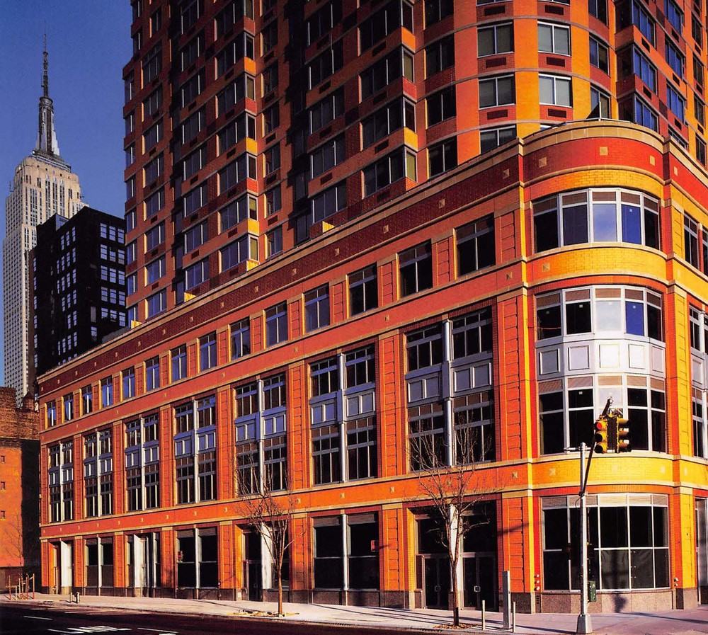 55 26th St - Photo 2 of 4