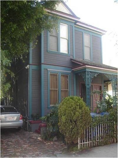 1895 victorian duplex - Photo 2 of 2