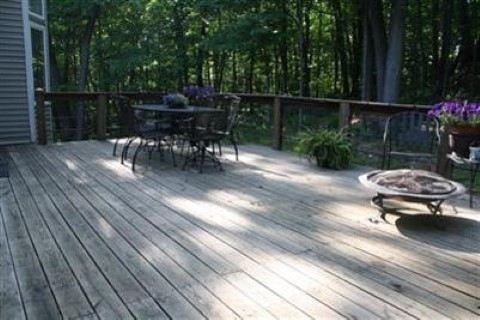 6333 Copper Valley Ct NE - Photo 2 of 10