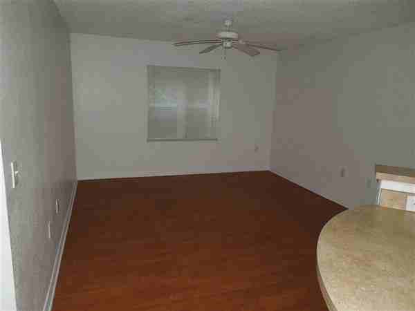 Osborne Landing Apartments - Photo 2 of 5