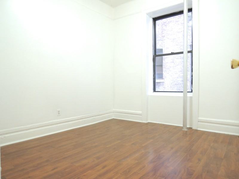 746 St Nicholas Ave - Photo 2 of 4