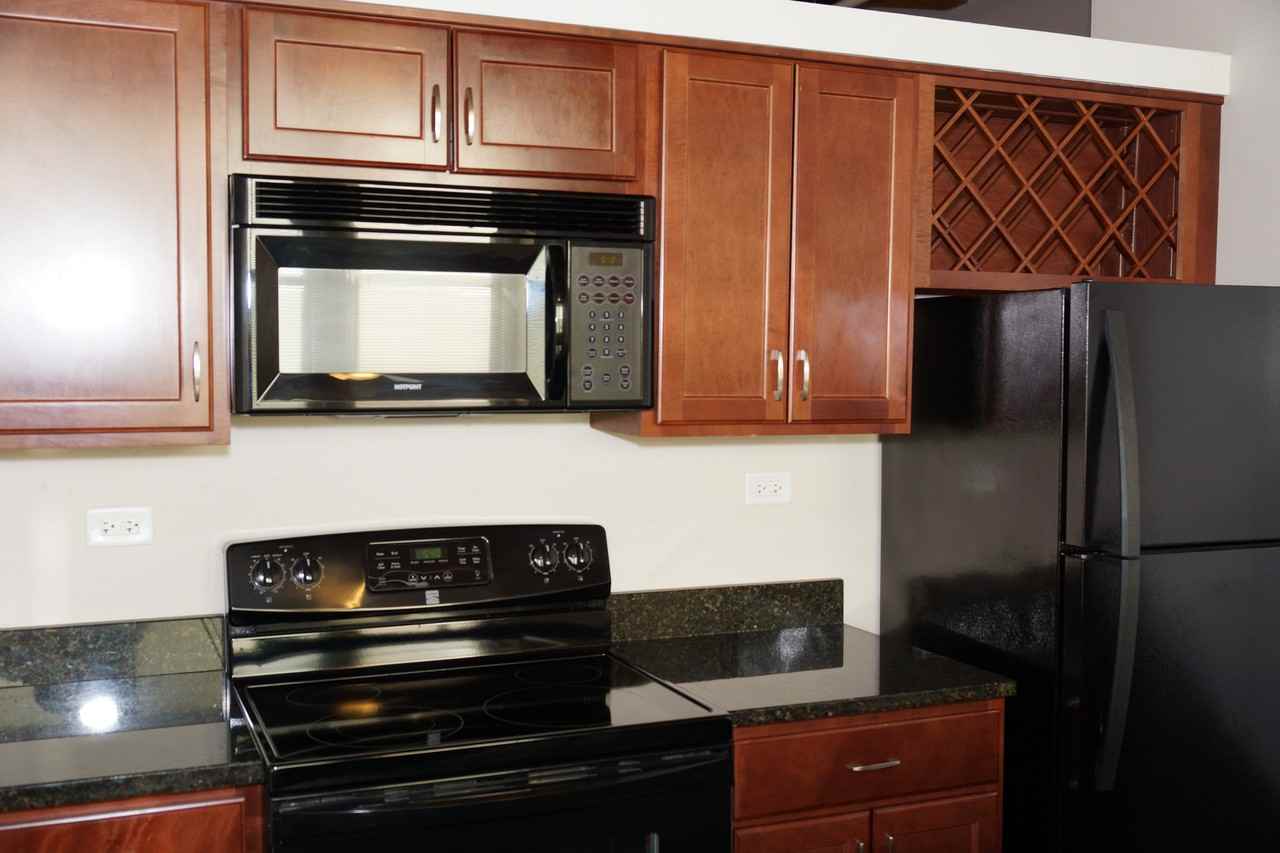 651 S Wells St #605 - Photo 2 of 2