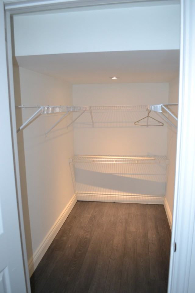 725 3rd St - Photo 3 of 10